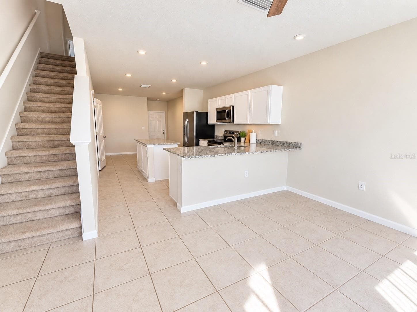 Townhouse at 14120 CRIMSON AVE, LAKEWOOD RANCH, photo 3 of 19
