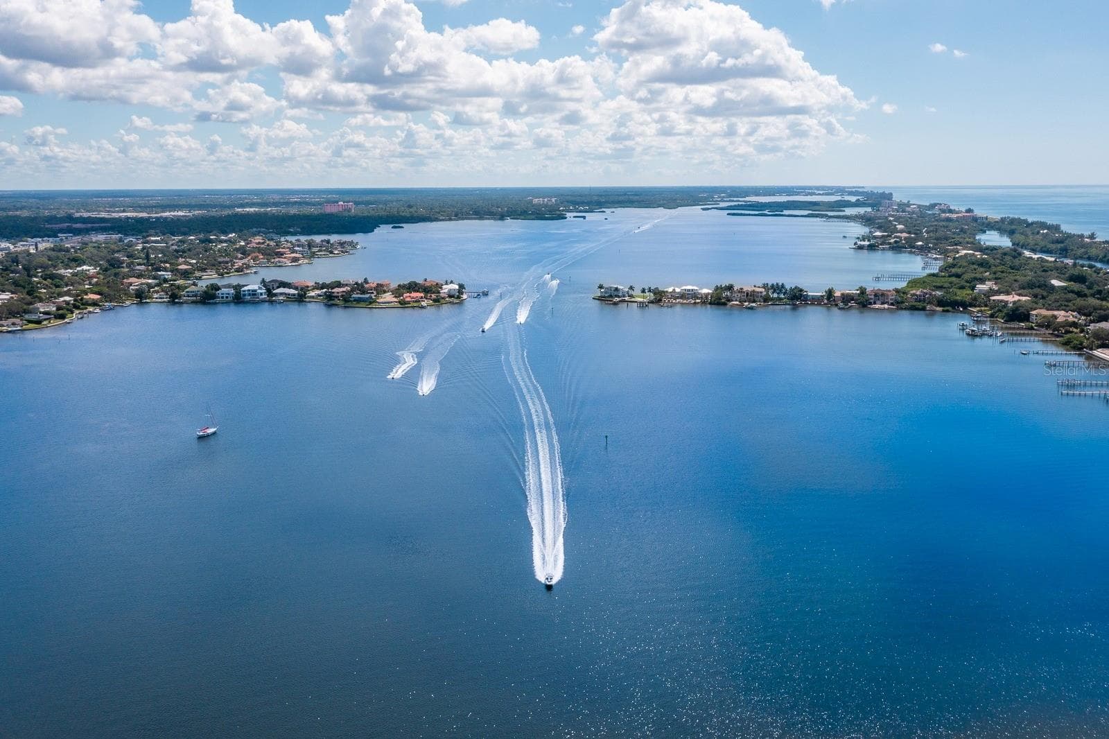 The Intracoastal Waterway and Siesta Key boating lifestyle are part of what makes this island setting so special. - 5376 SHADOW LAWN DR, SARASOTA