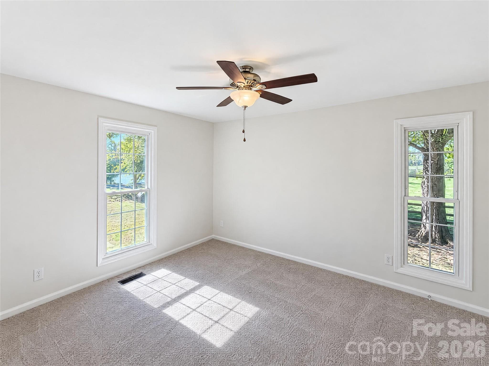Single Family Residence at 319 Neighbors Drive, Midland, photo 4 of 21