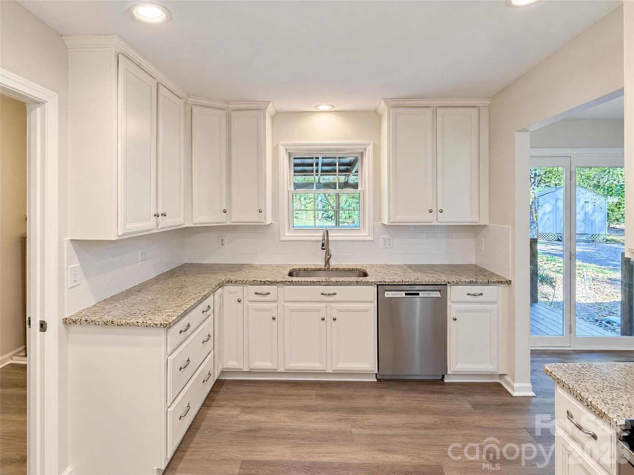 Single Family Residence at 319 Neighbors Drive, Midland, photo 6 of 21