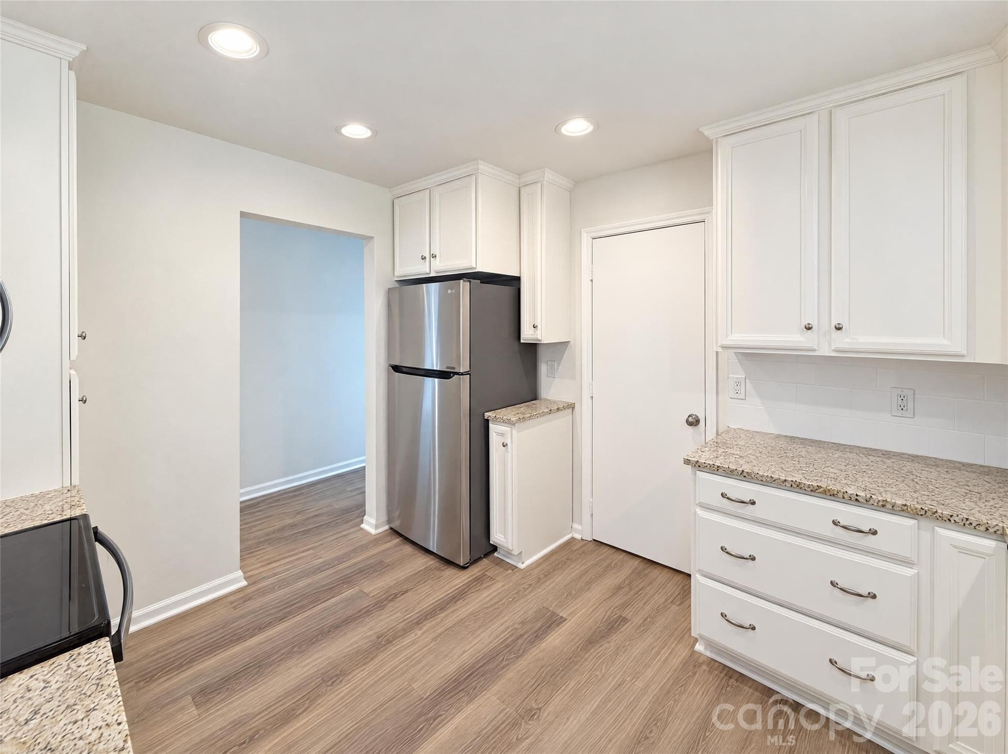 Single Family Residence at 319 Neighbors Drive, Midland, photo 7 of 21
