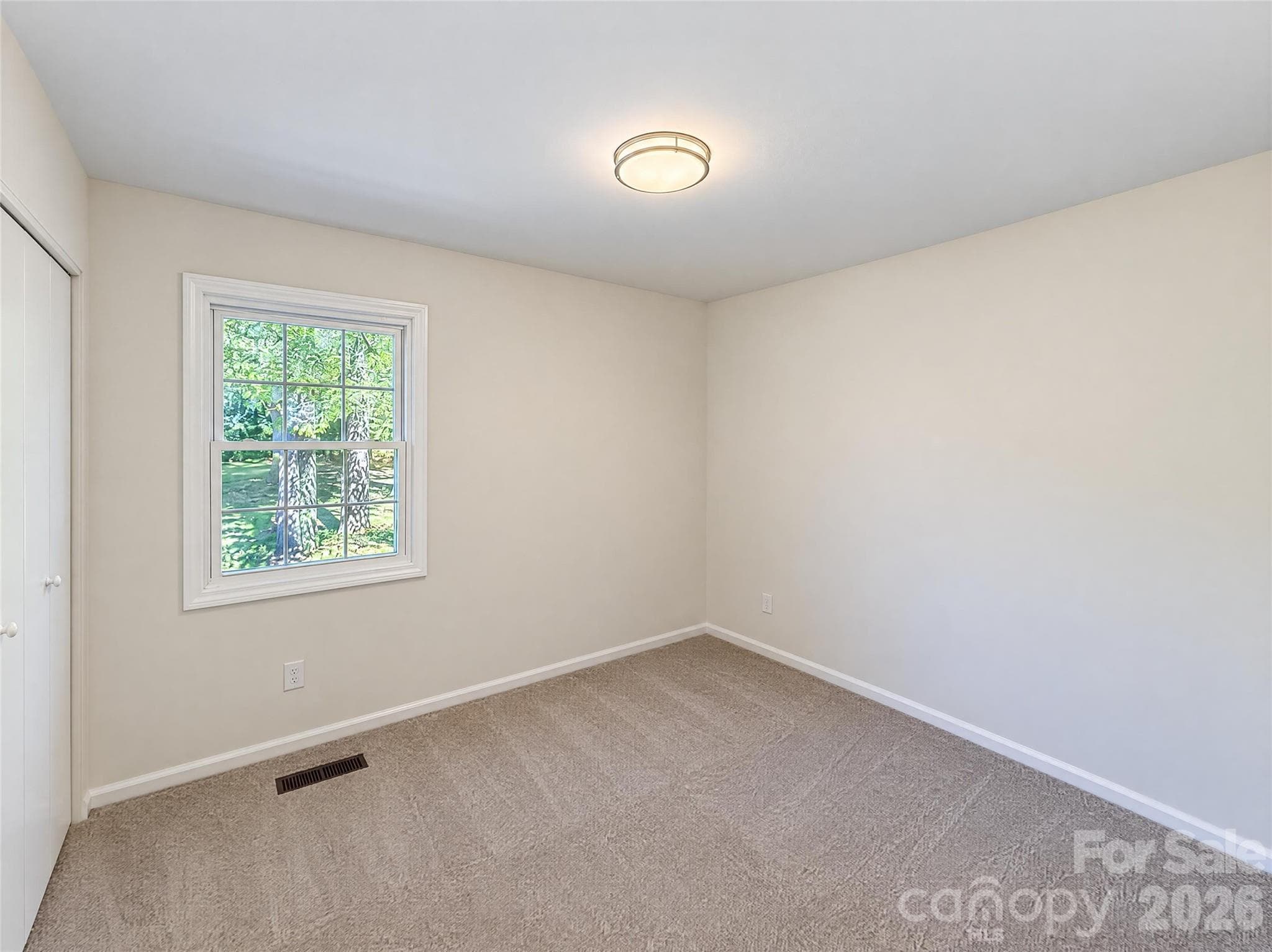 Single Family Residence at 319 Neighbors Drive, Midland, photo 14 of 21