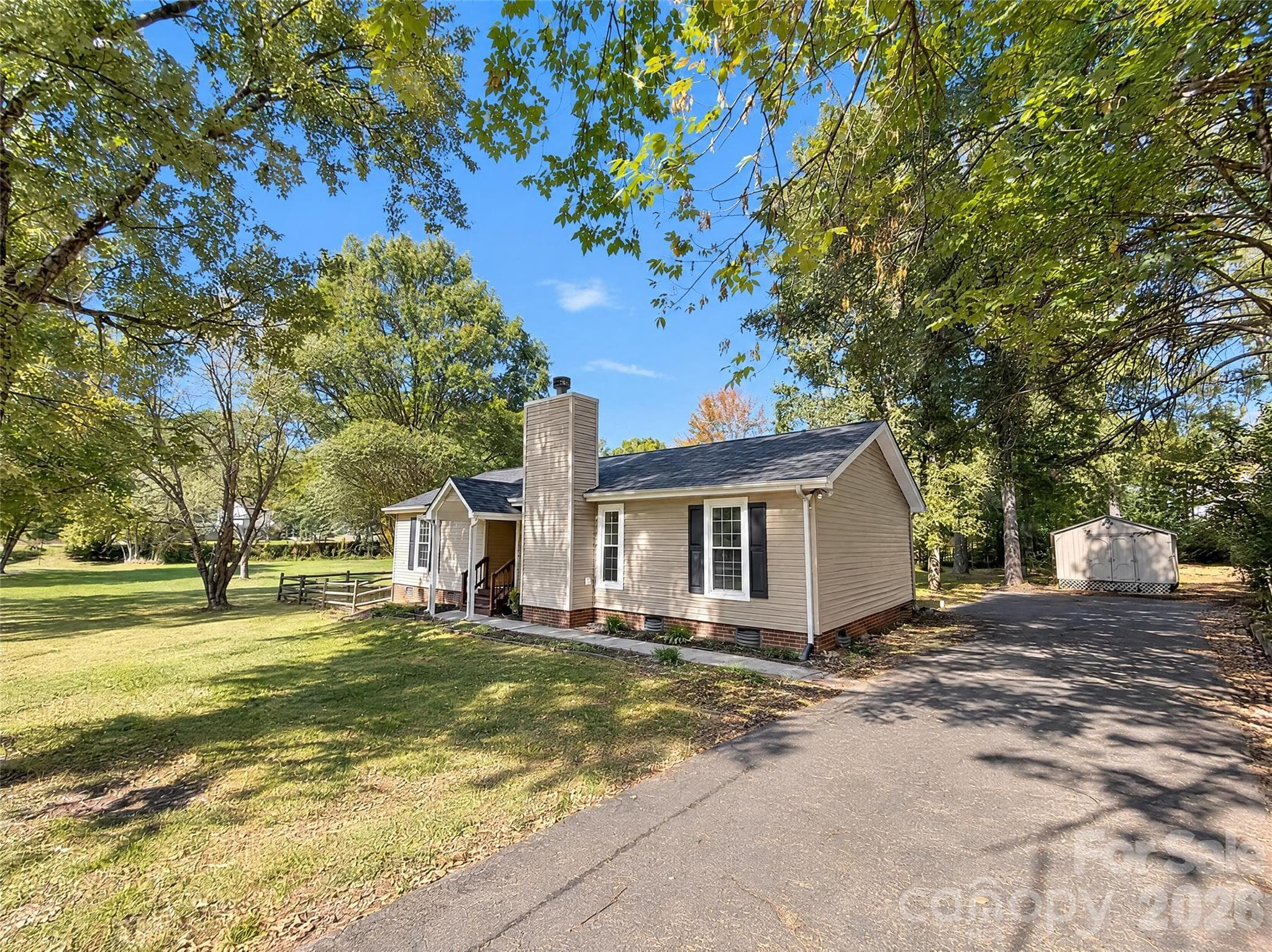 Single Family Residence at 319 Neighbors Drive, Midland, photo 20 of 21