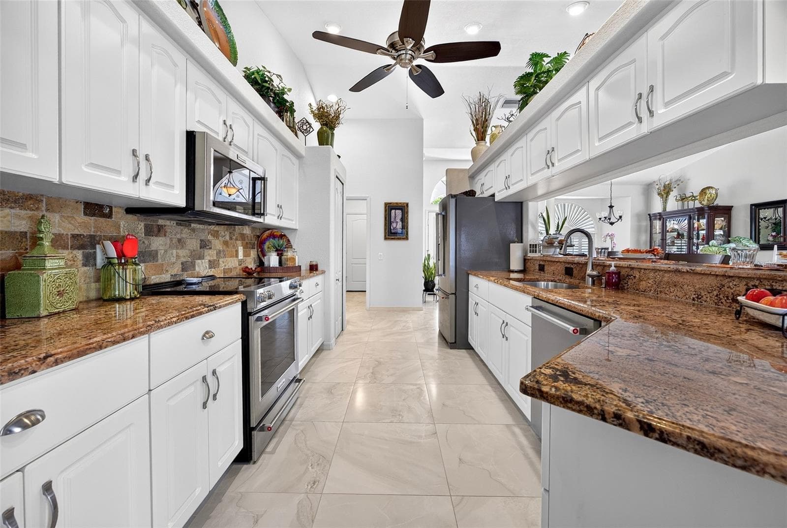 Single Family Residence at 25186 ESTRADA CIR, PUNTA GORDA, photo 12 of 47