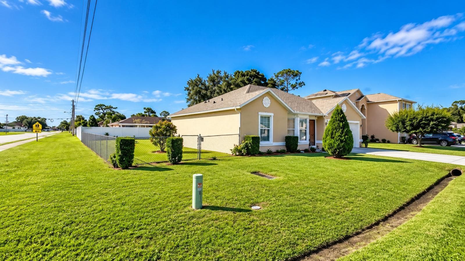 Single Family Residence at 148 DORCHESTER CT, KISSIMMEE, photo 2 of 26