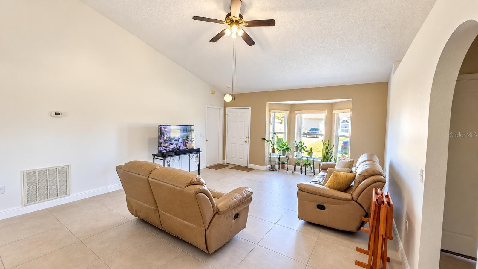 Single Family Residence at 148 DORCHESTER CT, KISSIMMEE, photo 4 of 26