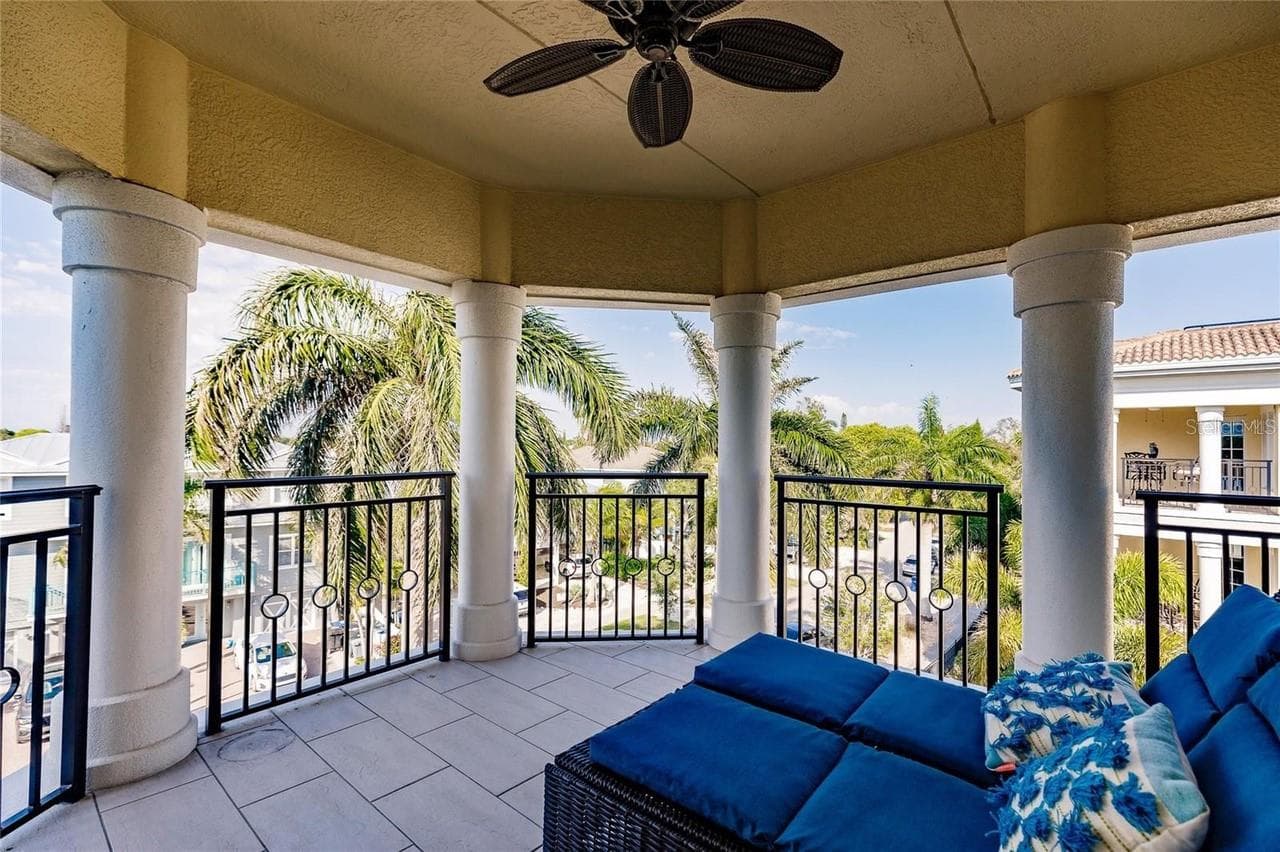 Condominium at 304 CALLE MIRAMAR #304S, SARASOTA, photo 23 of 36