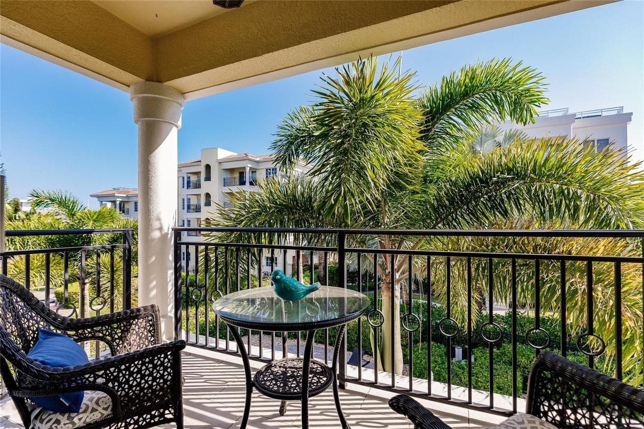 Condominium at 304 CALLE MIRAMAR #304S, SARASOTA, photo 25 of 36