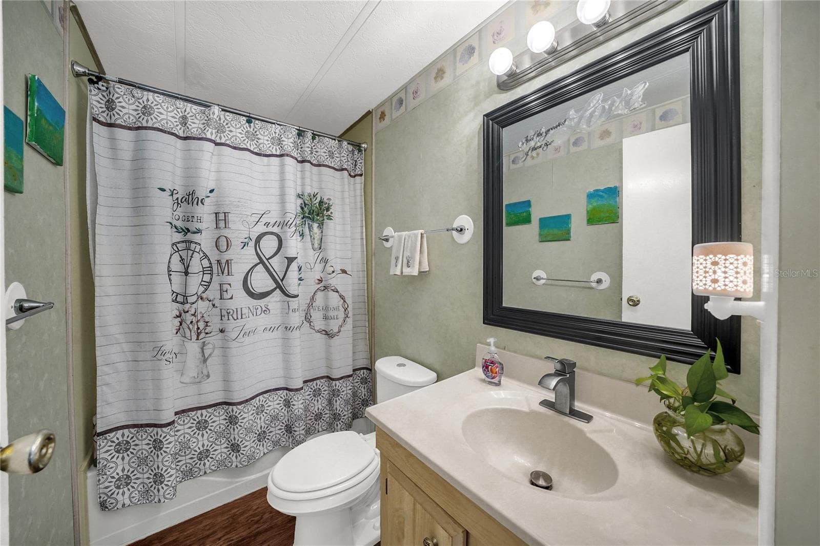 Manufactured Home at 34405 COUNTRYSIDE DR, WESLEY CHAPEL, photo 15 of 39