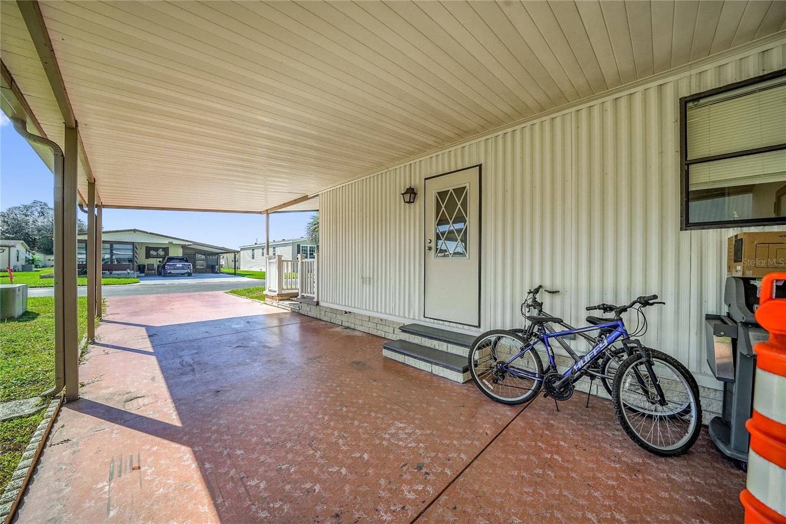 Manufactured Home at 34405 COUNTRYSIDE DR, WESLEY CHAPEL, photo 28 of 39