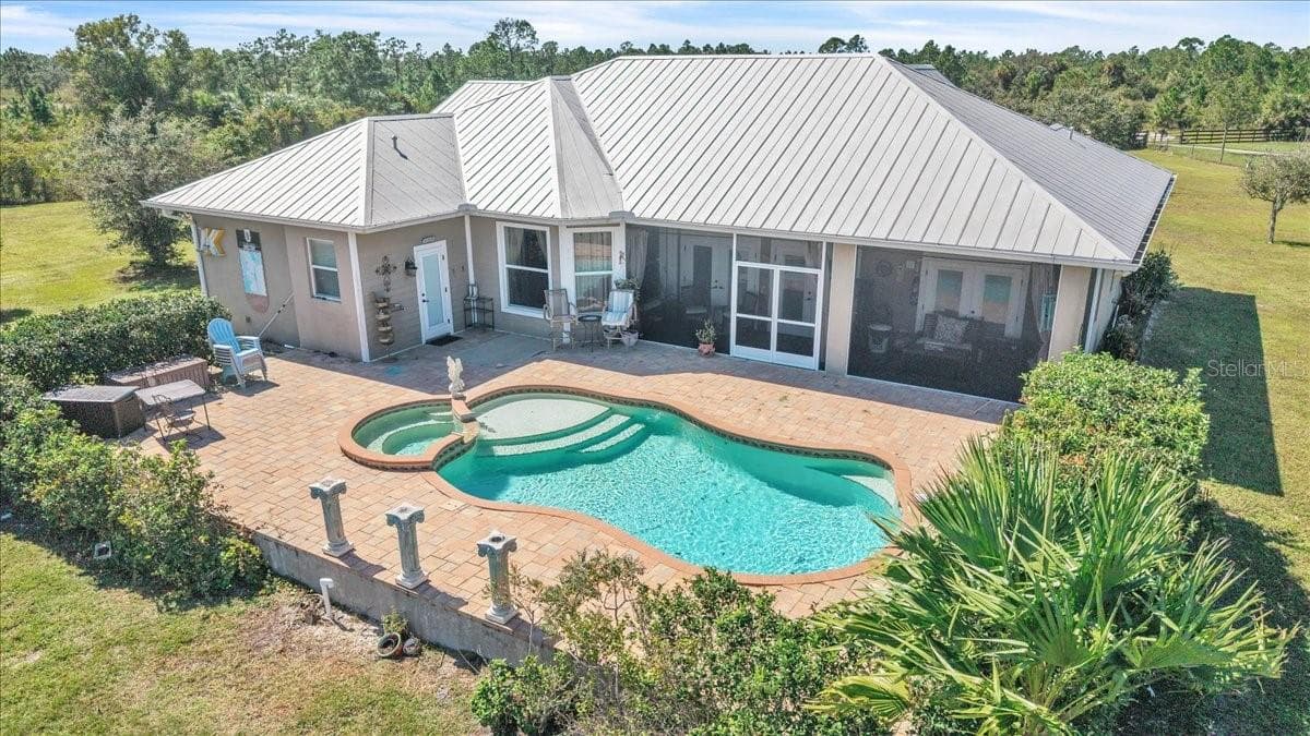 Single Family Residence at 18150 BENDING WILLOW CT, PUNTA GORDA, photo 6 of 48