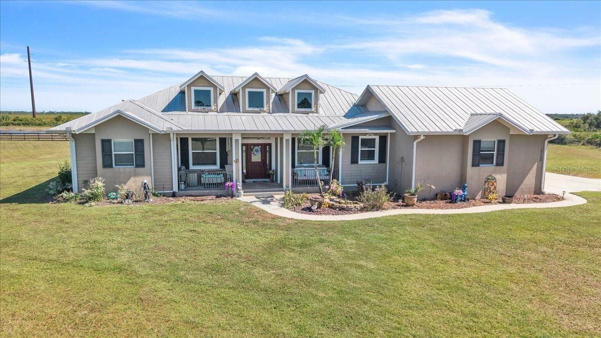 Single Family Residence at 18150 BENDING WILLOW CT, PUNTA GORDA, photo 8 of 48