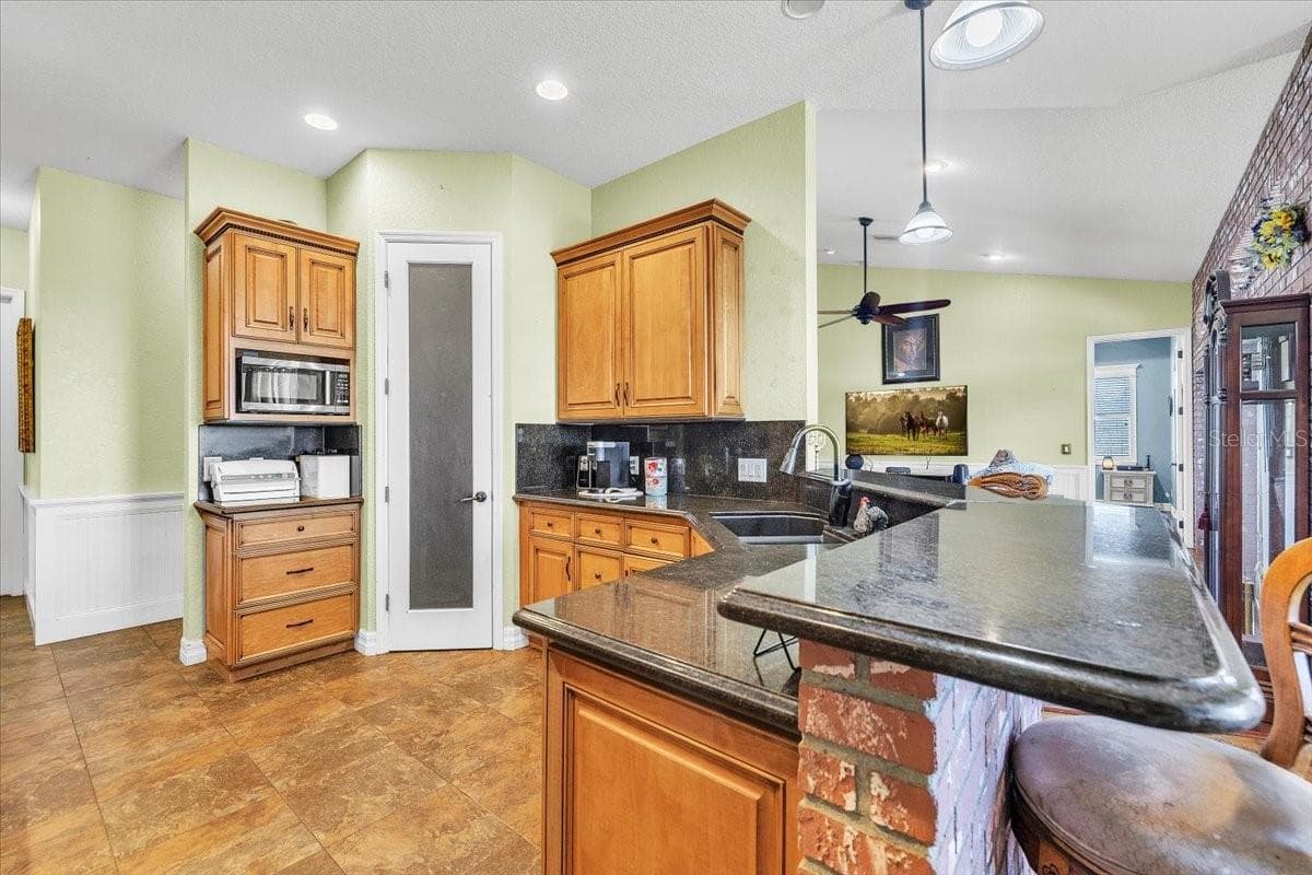 Single Family Residence at 18150 BENDING WILLOW CT, PUNTA GORDA, photo 17 of 48