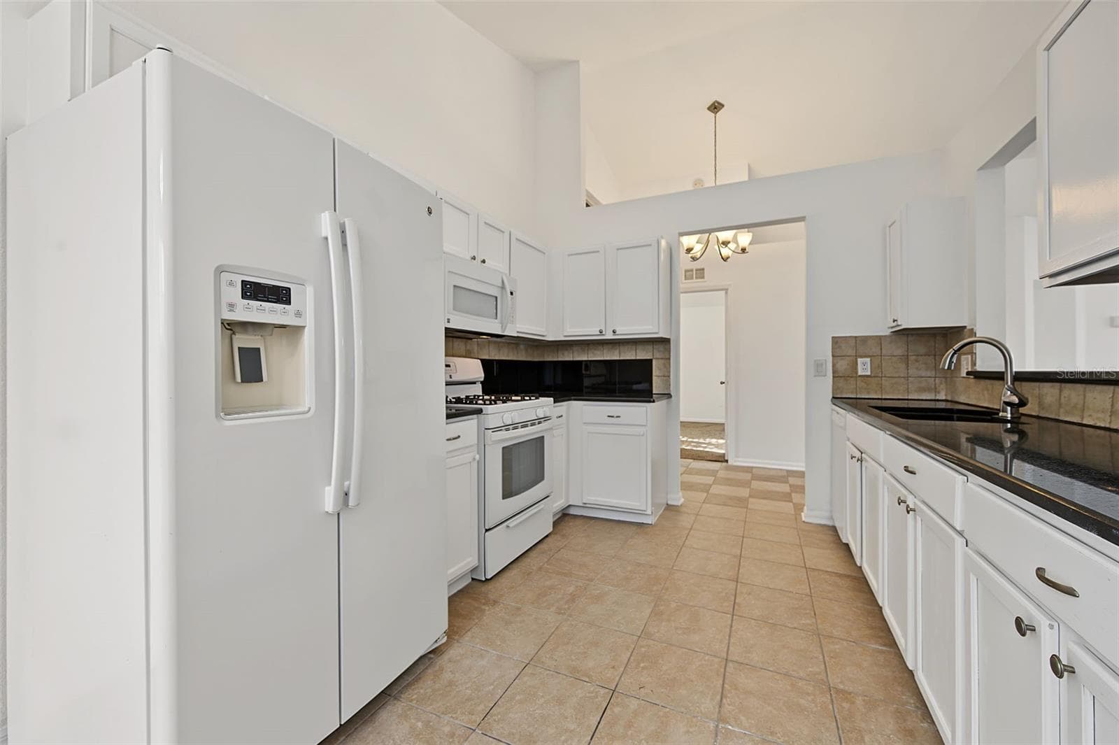 Single Family Residence at 29947 MORNINGMIST DR, WESLEY CHAPEL, photo 12 of 42