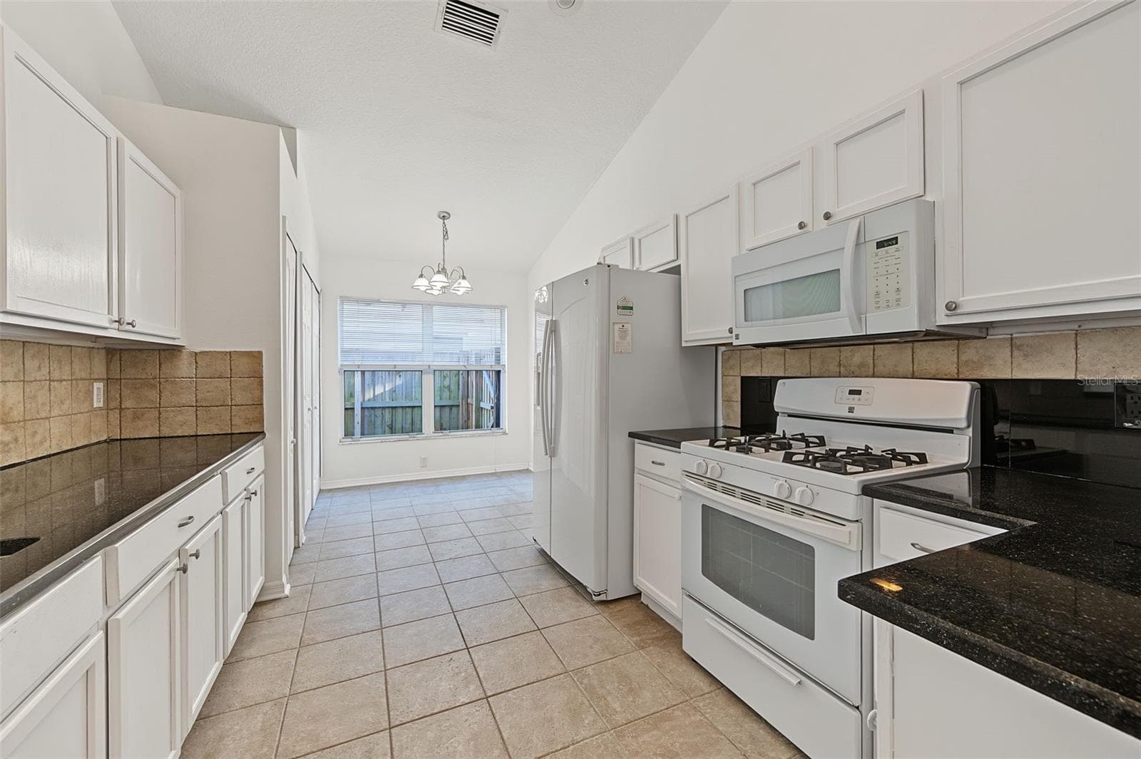 Single Family Residence at 29947 MORNINGMIST DR, WESLEY CHAPEL, photo 13 of 42