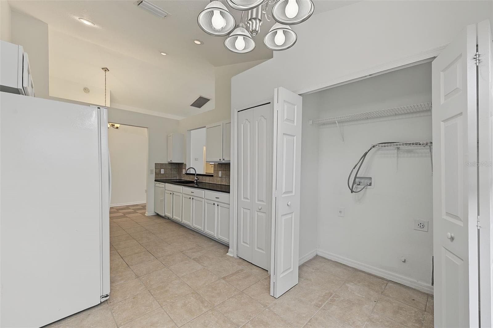 Single Family Residence at 29947 MORNINGMIST DR, WESLEY CHAPEL, photo 16 of 42