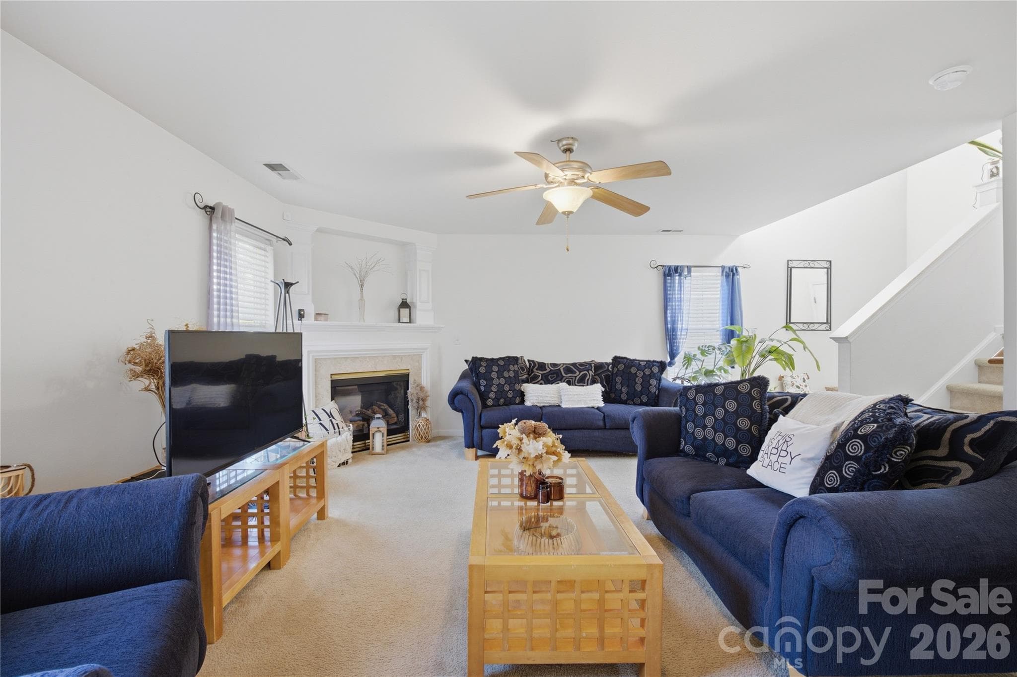 Single Family Residence at 8335 Wallace Glen Drive, Charlotte, photo 9 of 33