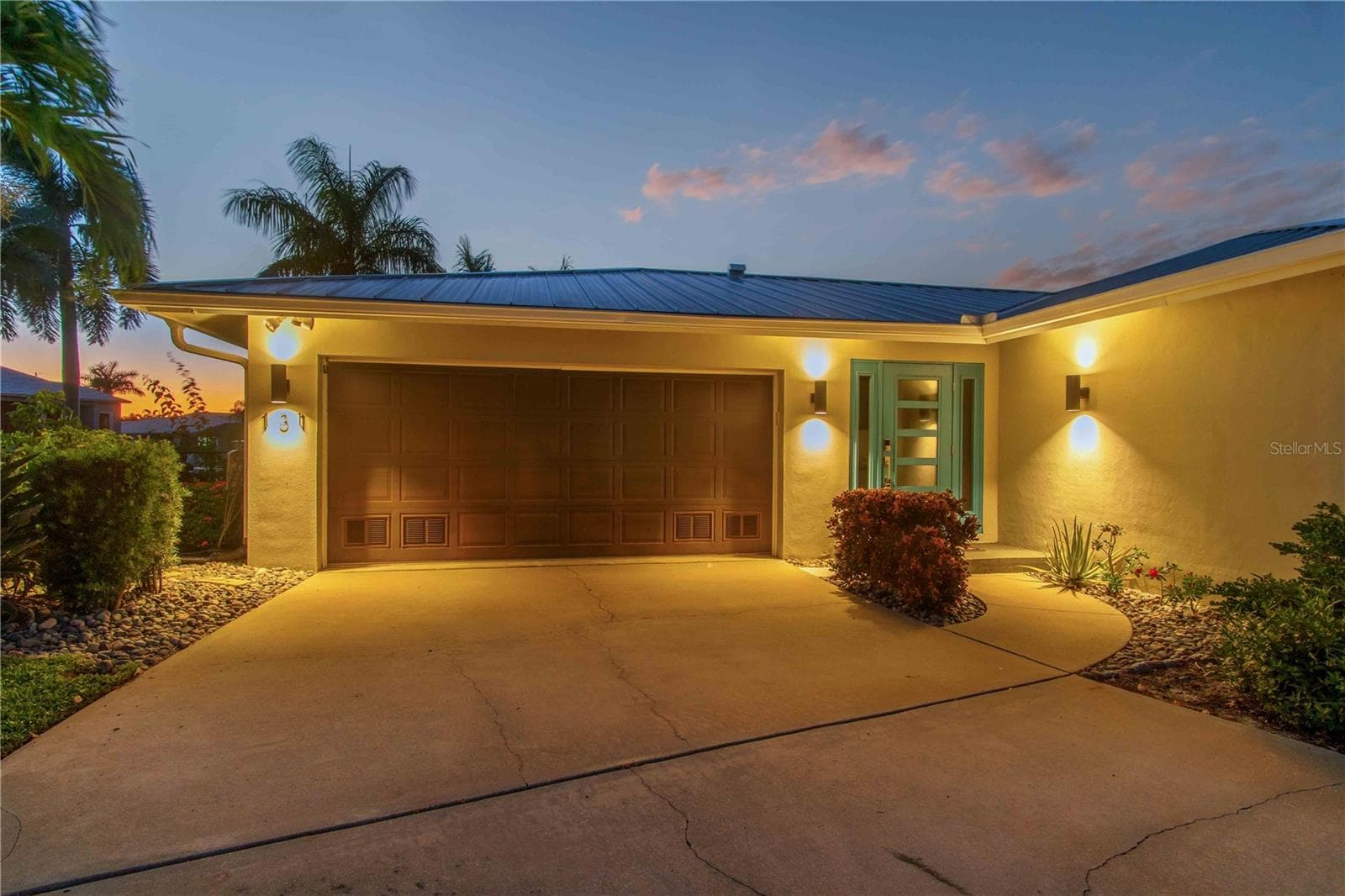 Front of 131 Casa Ln - 131 CASA LN, PUNTA GORDA