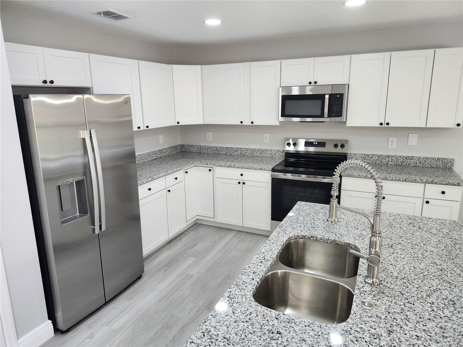 Kitchen - 3069 TOBAGO AVE, CLERMONT