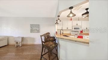 Breakfast Bar - 5326 LAKE ARROWHEAD TRL #7, SARASOTA