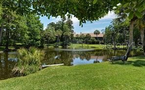 Shimmering Lake - 5326 LAKE ARROWHEAD TRL #7, SARASOTA