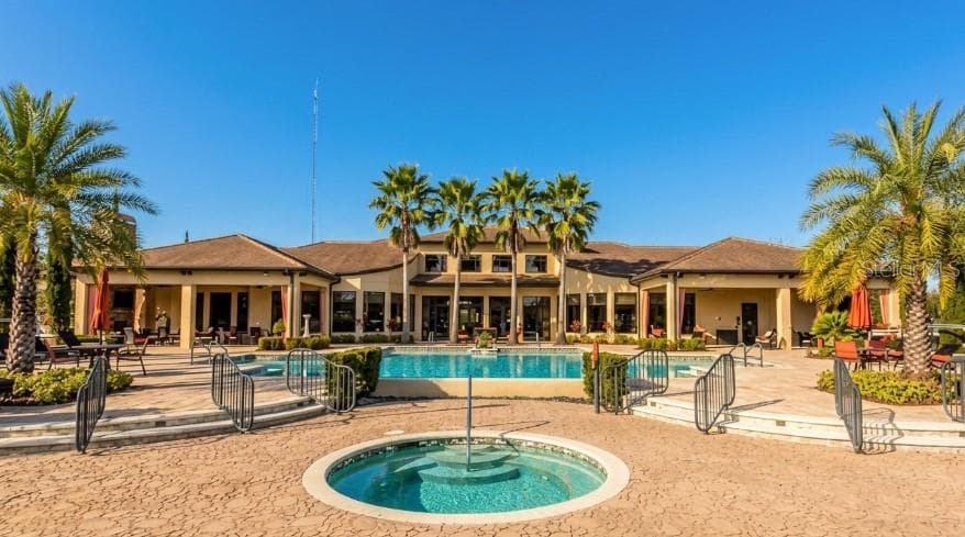 Encore Pool - 6103 PLOVER MEADOW ST, LITHIA
