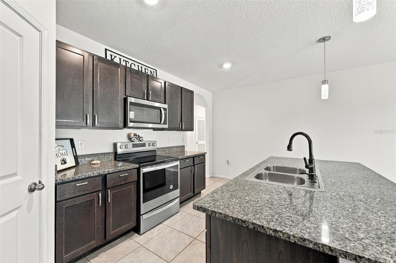 Single Family Residence at 1702 JOHNSON POINTE DR, PLANT CITY, photo 19 of 45