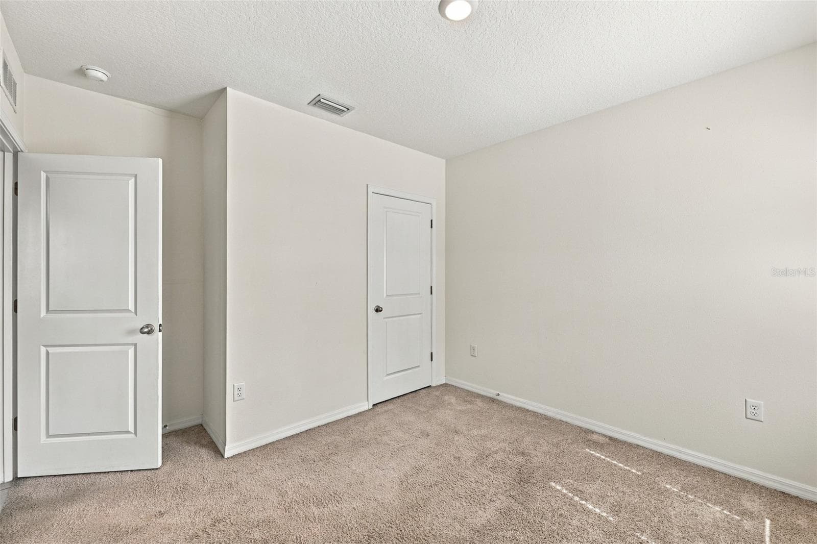 Single Family Residence at 1702 JOHNSON POINTE DR, PLANT CITY, photo 27 of 45