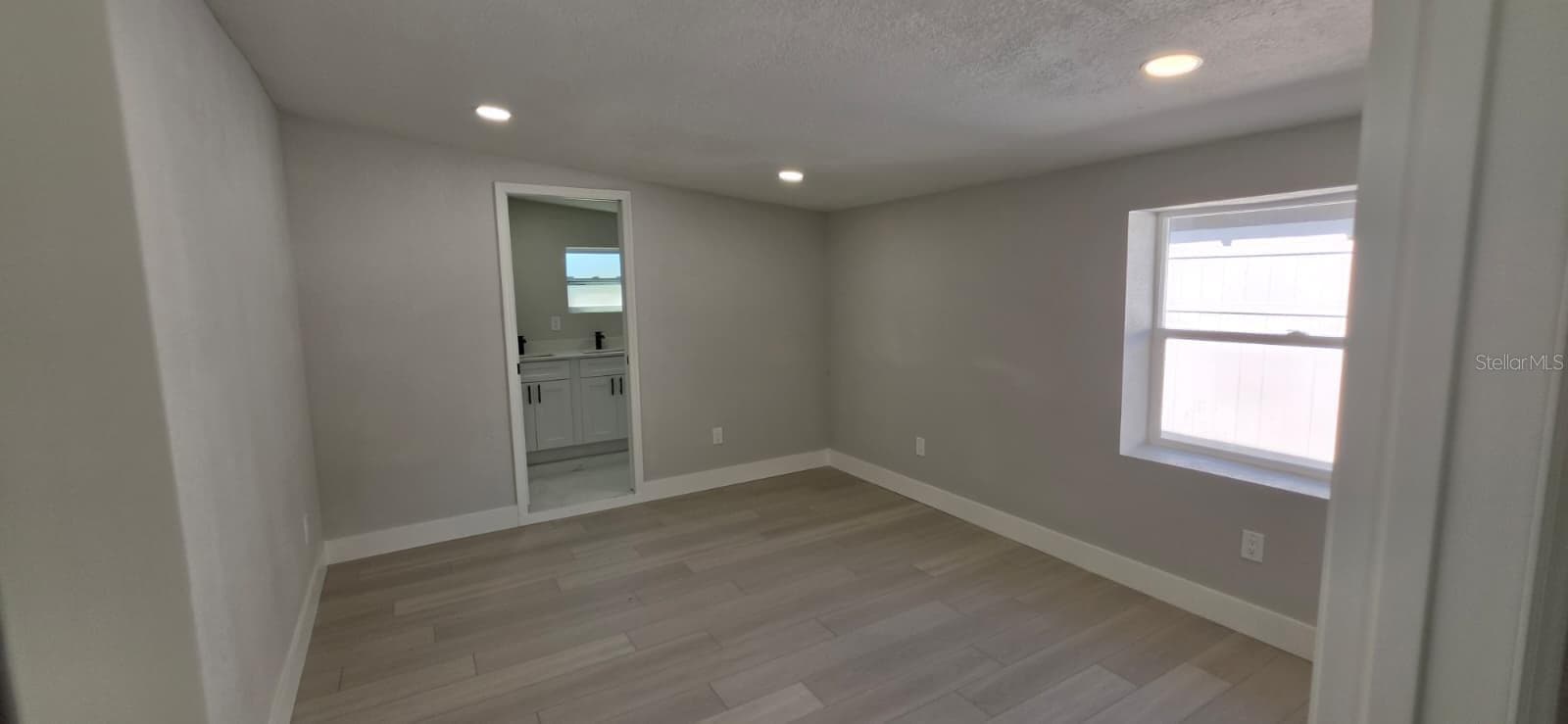 Single Family Residence at 1709 WISHING WELL WAY, TAMPA, photo 10 of 63