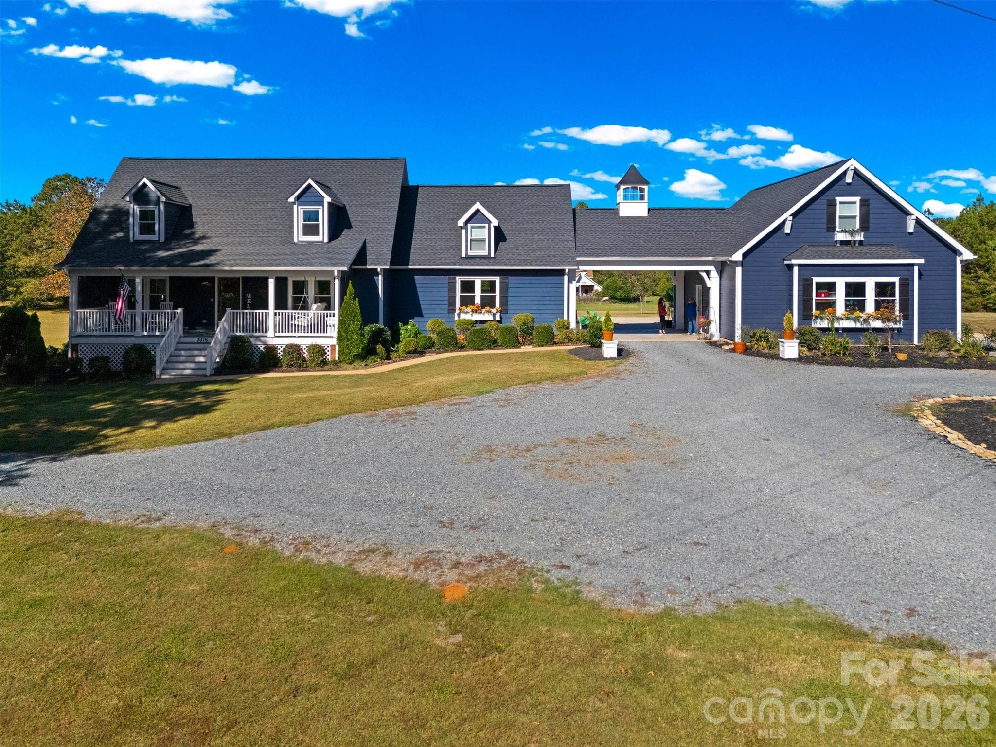 Single Family Residence at 3076 Crestview Lane, Lancaster, photo 2 of 49