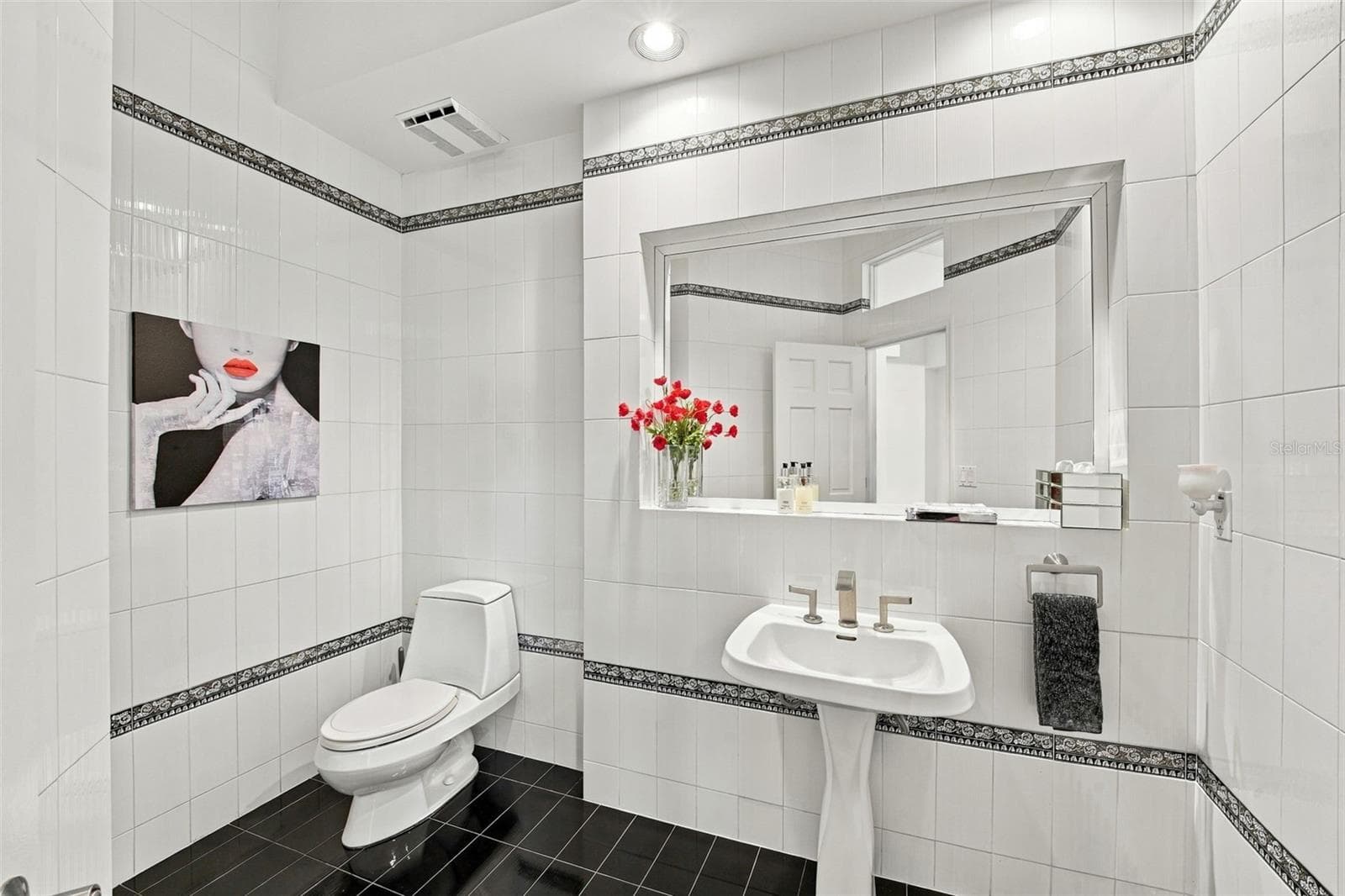 1/2 BATH - 2586 E SPRUCE CREEK BLVD, PORT ORANGE