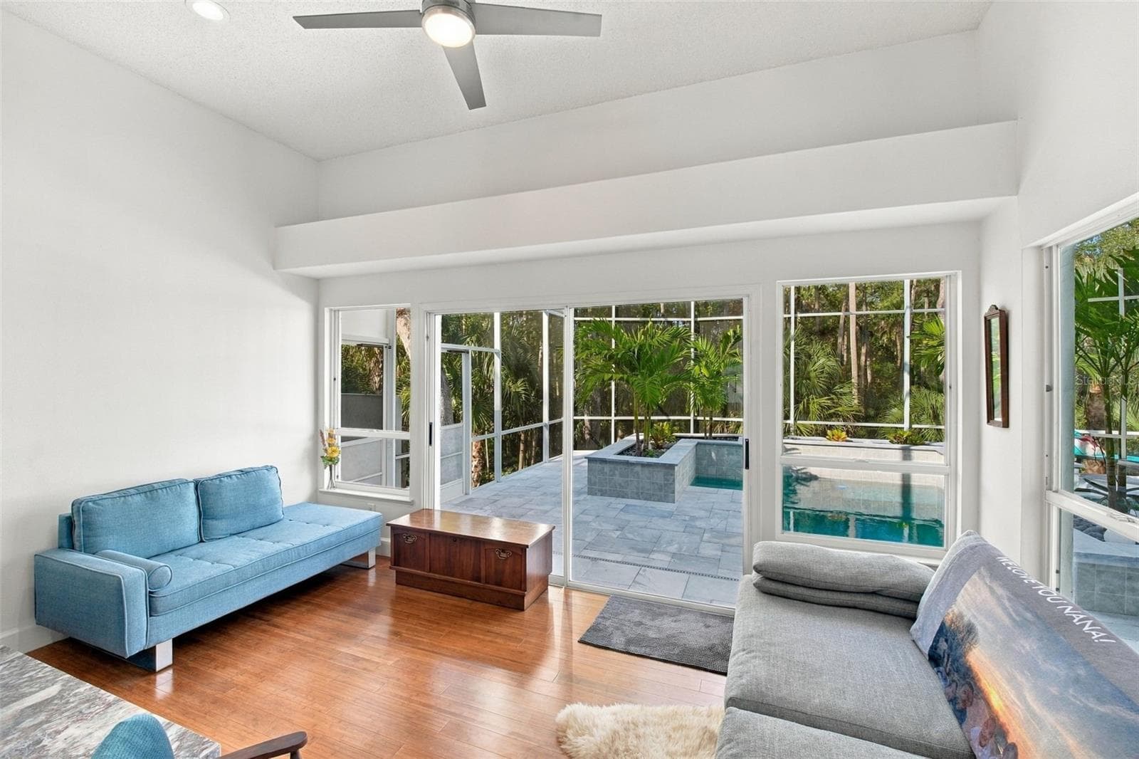 PRIMARY SITTING AREA - 2586 E SPRUCE CREEK BLVD, PORT ORANGE