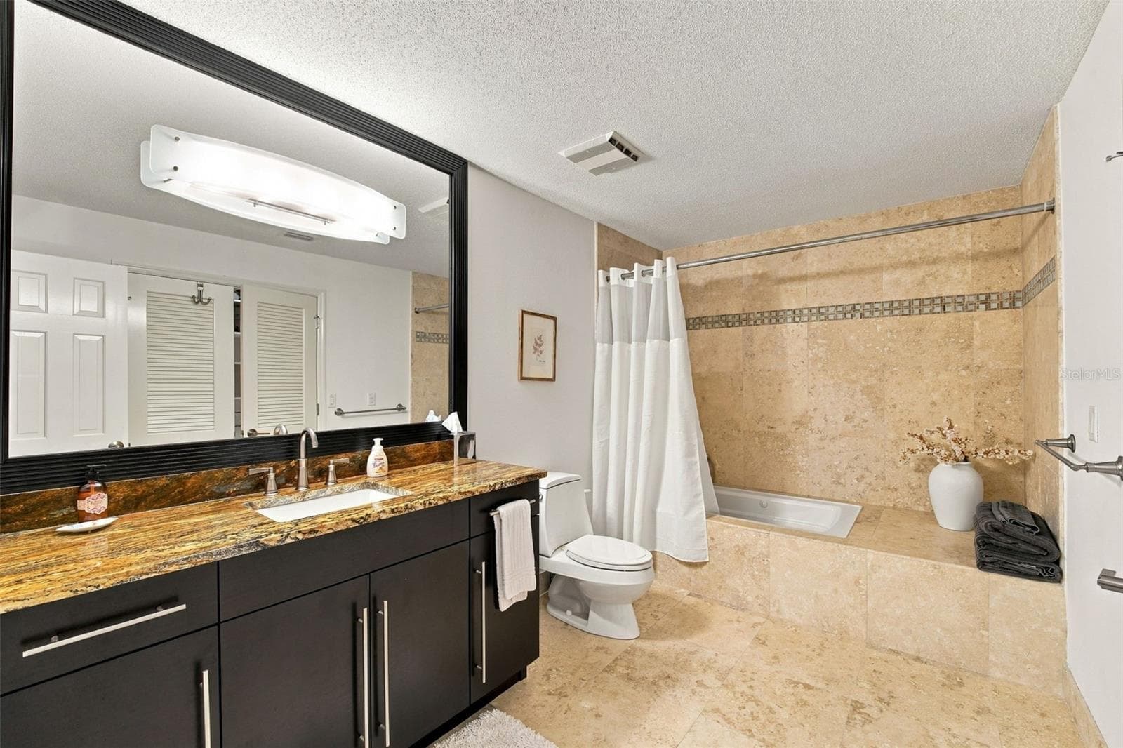FULL BATH - 2586 E SPRUCE CREEK BLVD, PORT ORANGE