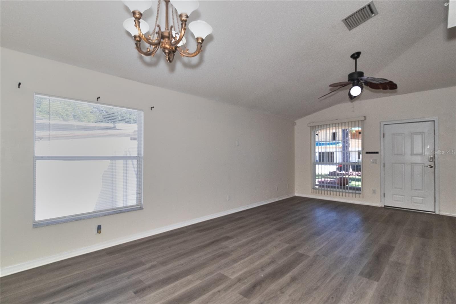 Single Family Residence at 5032 67TH WAY N, ST PETERSBURG, photo 7 of 52