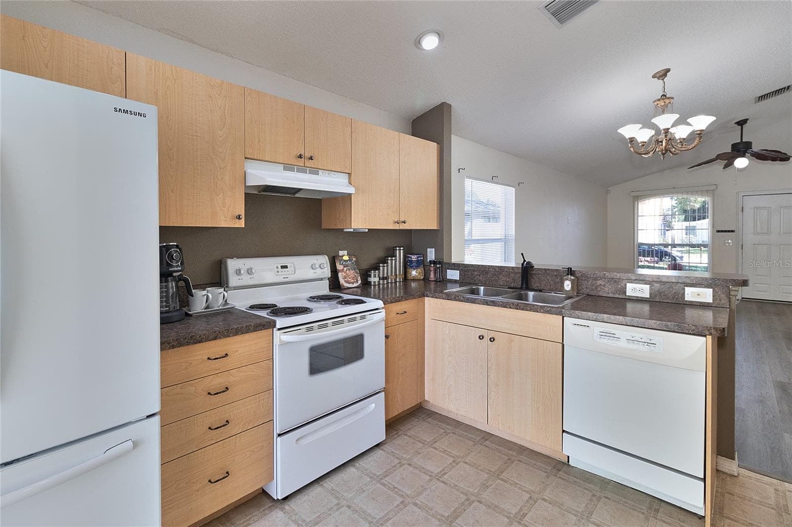 Single Family Residence at 5032 67TH WAY N, ST PETERSBURG, photo 14 of 52