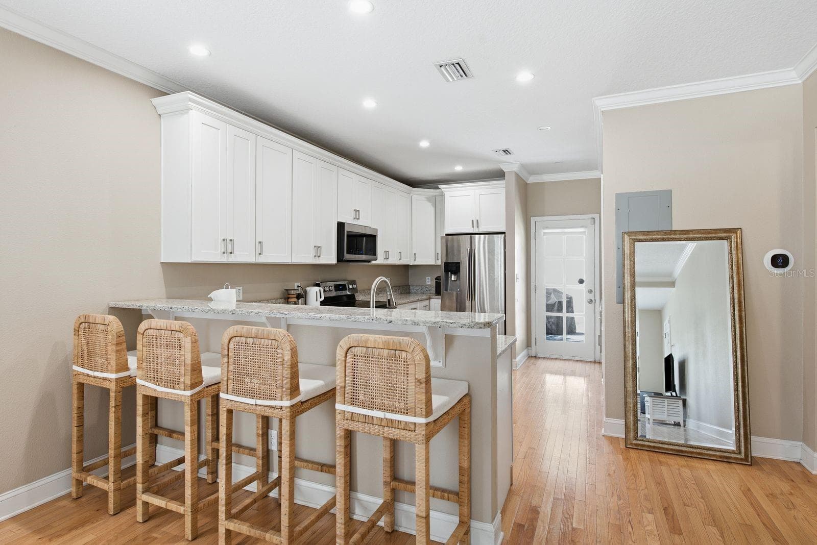 Kitchen - 420 40TH ST N, ST PETERSBURG