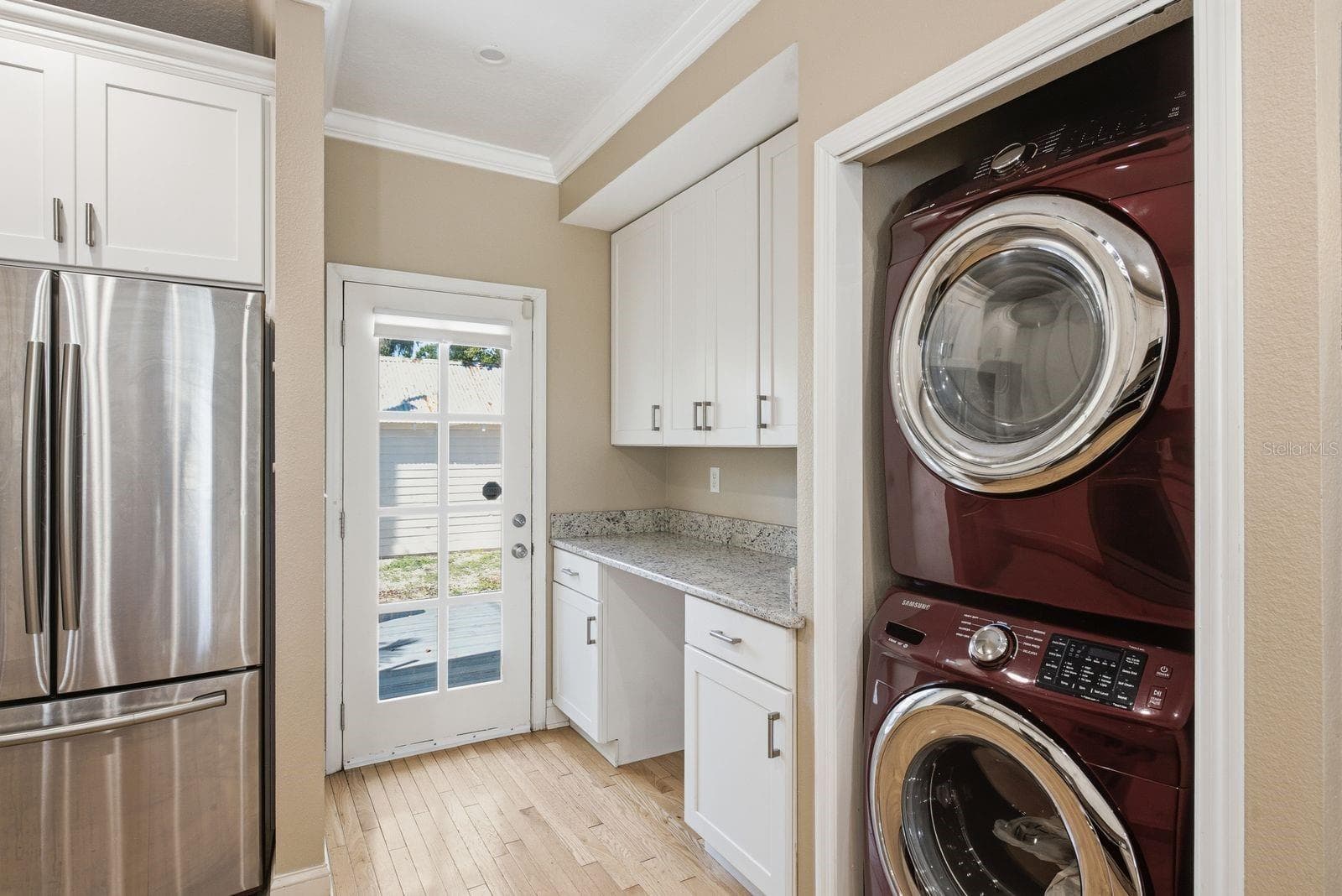 Kitchen & Laundry - 420 40TH ST N, ST PETERSBURG