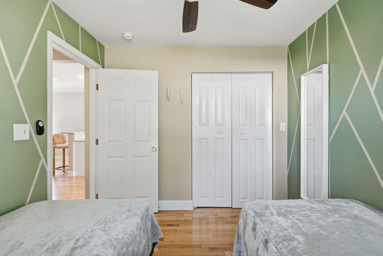 Back Bedroom - 420 40TH ST N, ST PETERSBURG
