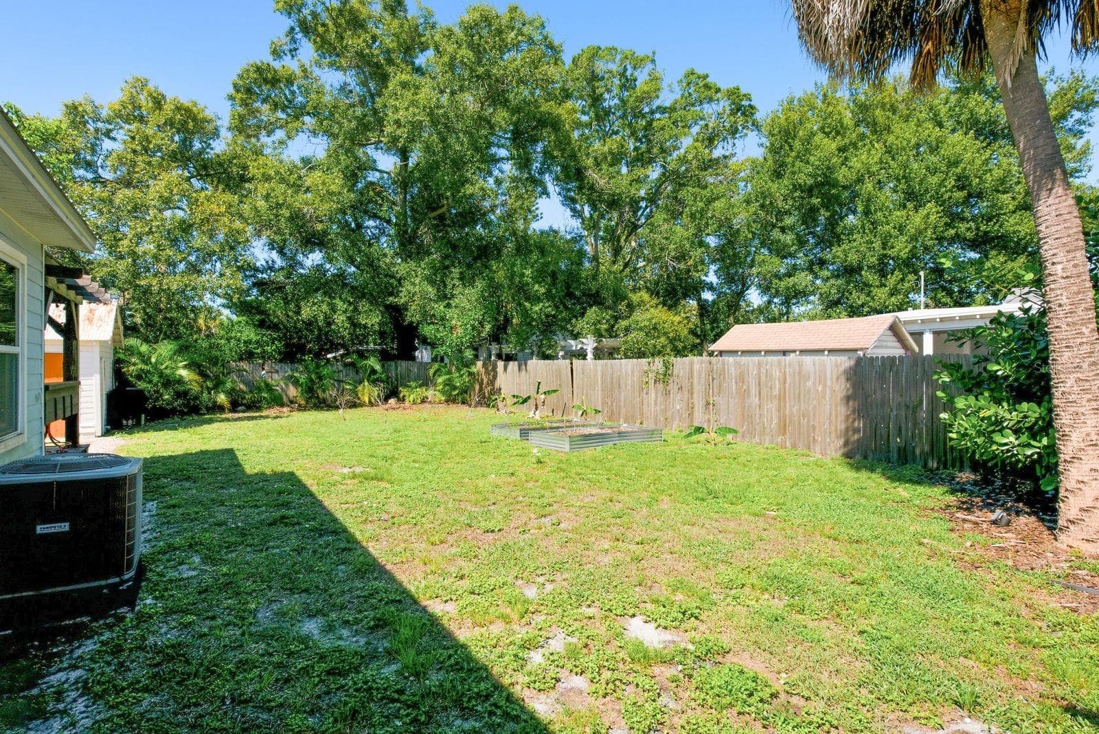 Garden / Backyard - 420 40TH ST N, ST PETERSBURG