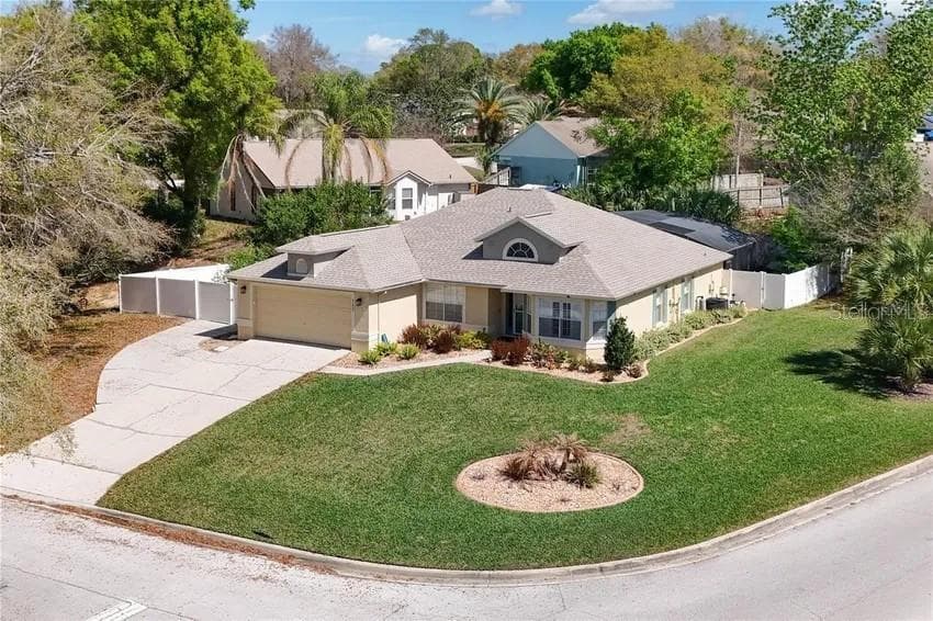 Single Family Residence at 112 MADRONA DR, EUSTIS, photo 4 of 25