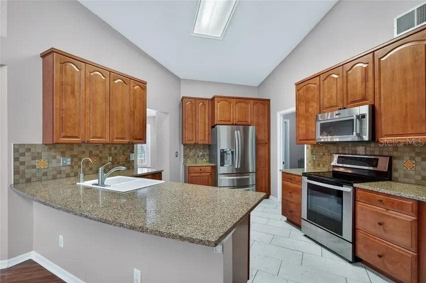 Single Family Residence at 112 MADRONA DR, EUSTIS, photo 8 of 25