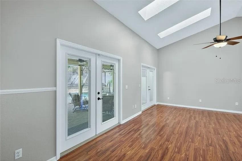 Single Family Residence at 112 MADRONA DR, EUSTIS, photo 13 of 25