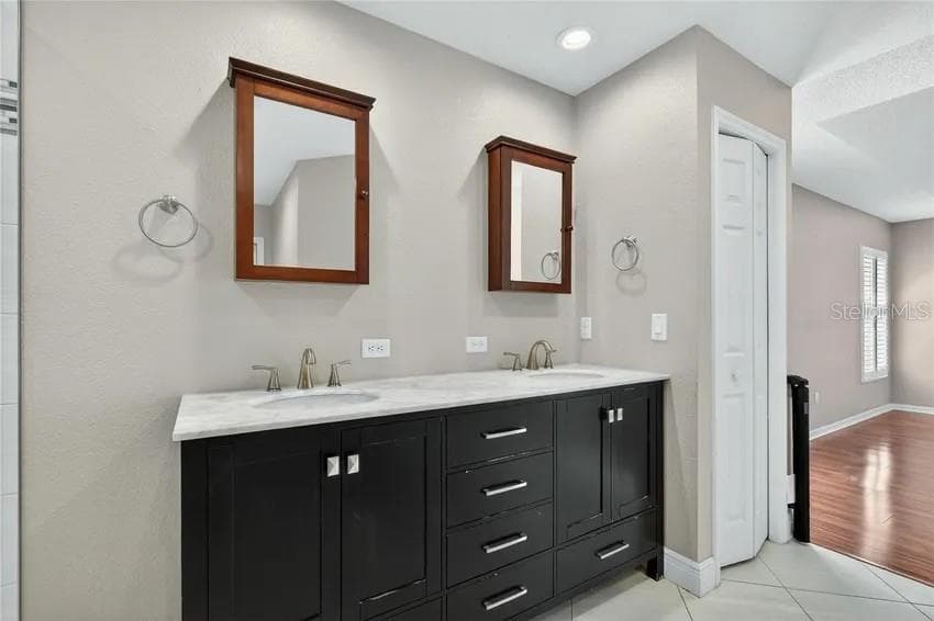 Single Family Residence at 112 MADRONA DR, EUSTIS, photo 17 of 25