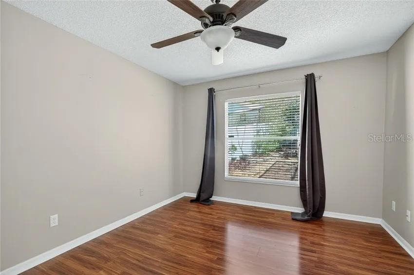Single Family Residence at 112 MADRONA DR, EUSTIS, photo 18 of 25