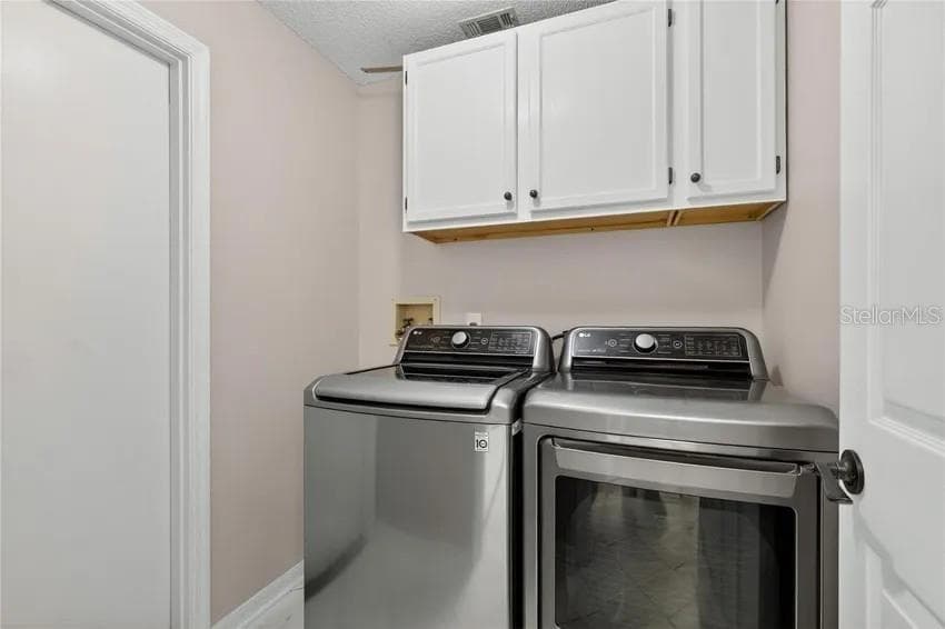 Single Family Residence at 112 MADRONA DR, EUSTIS, photo 22 of 25