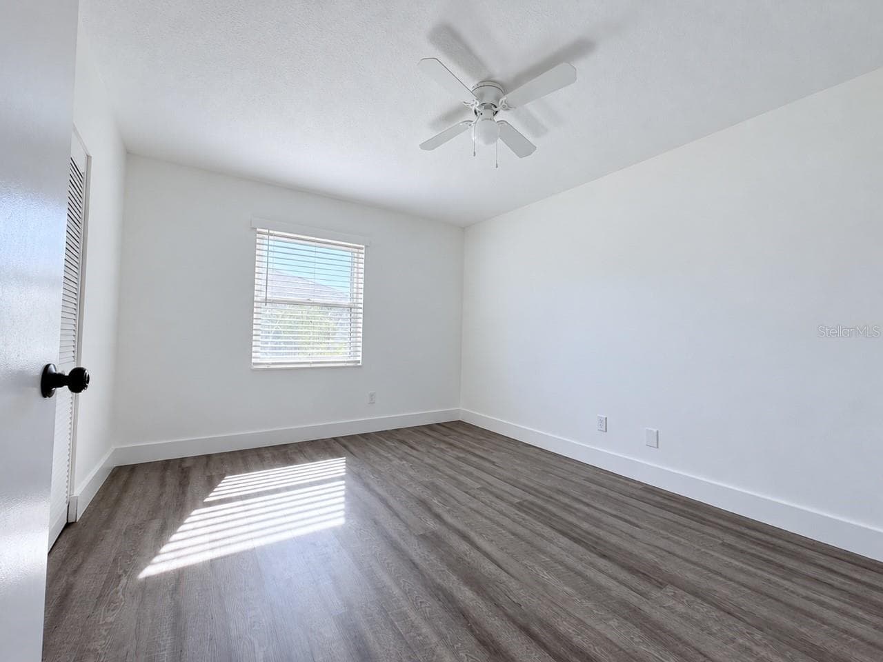 Single Family Residence at 2718 5TH AVE E, PALMETTO, photo 5 of 15