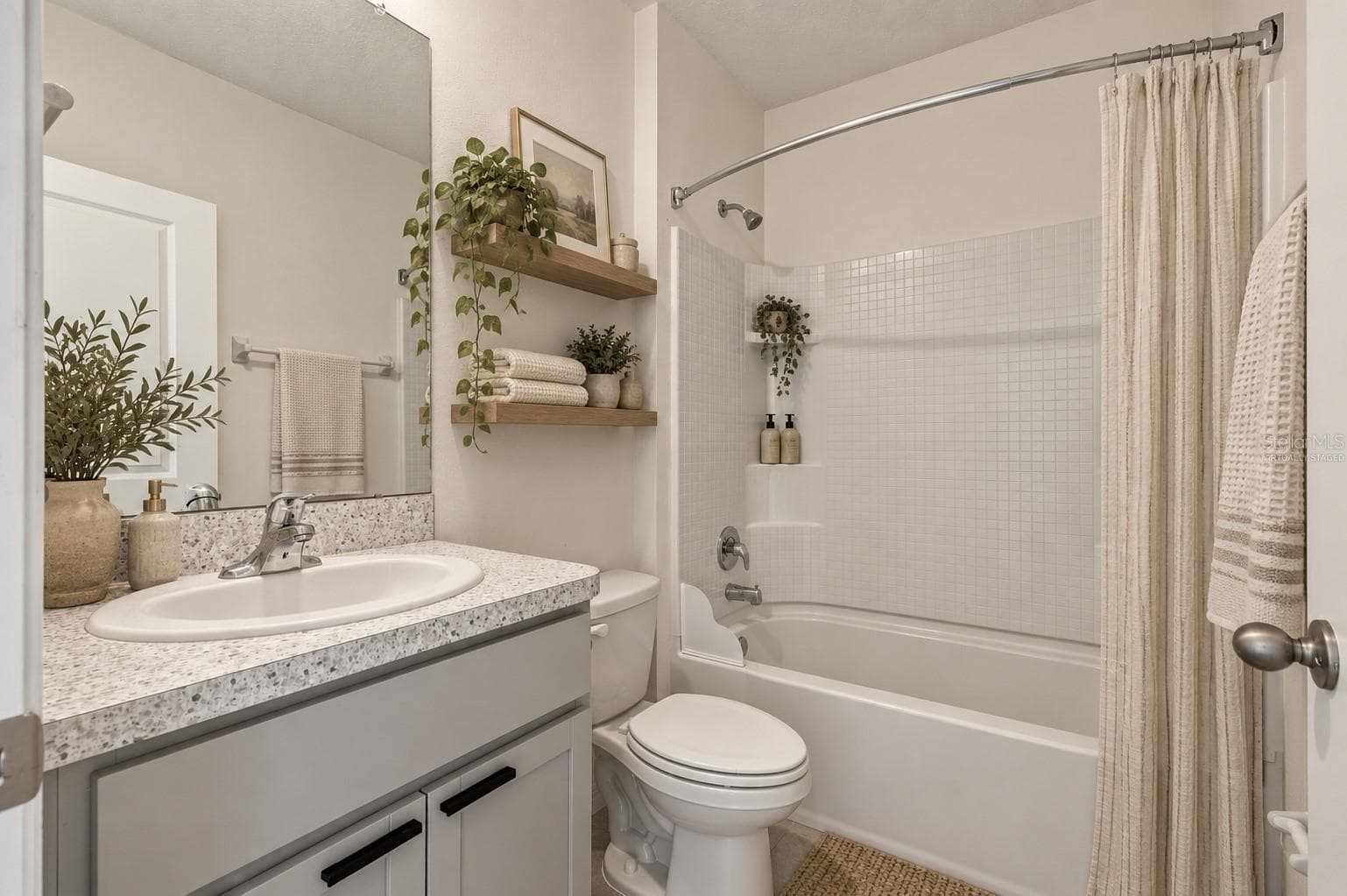 Virtually Staged - 3527 MAPLE GROVE WAY, PLANT CITY