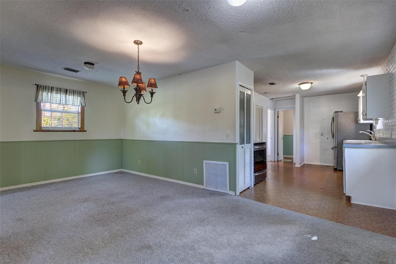 Single Family Residence at 1950 9TH AVE, DELAND, photo 11 of 28