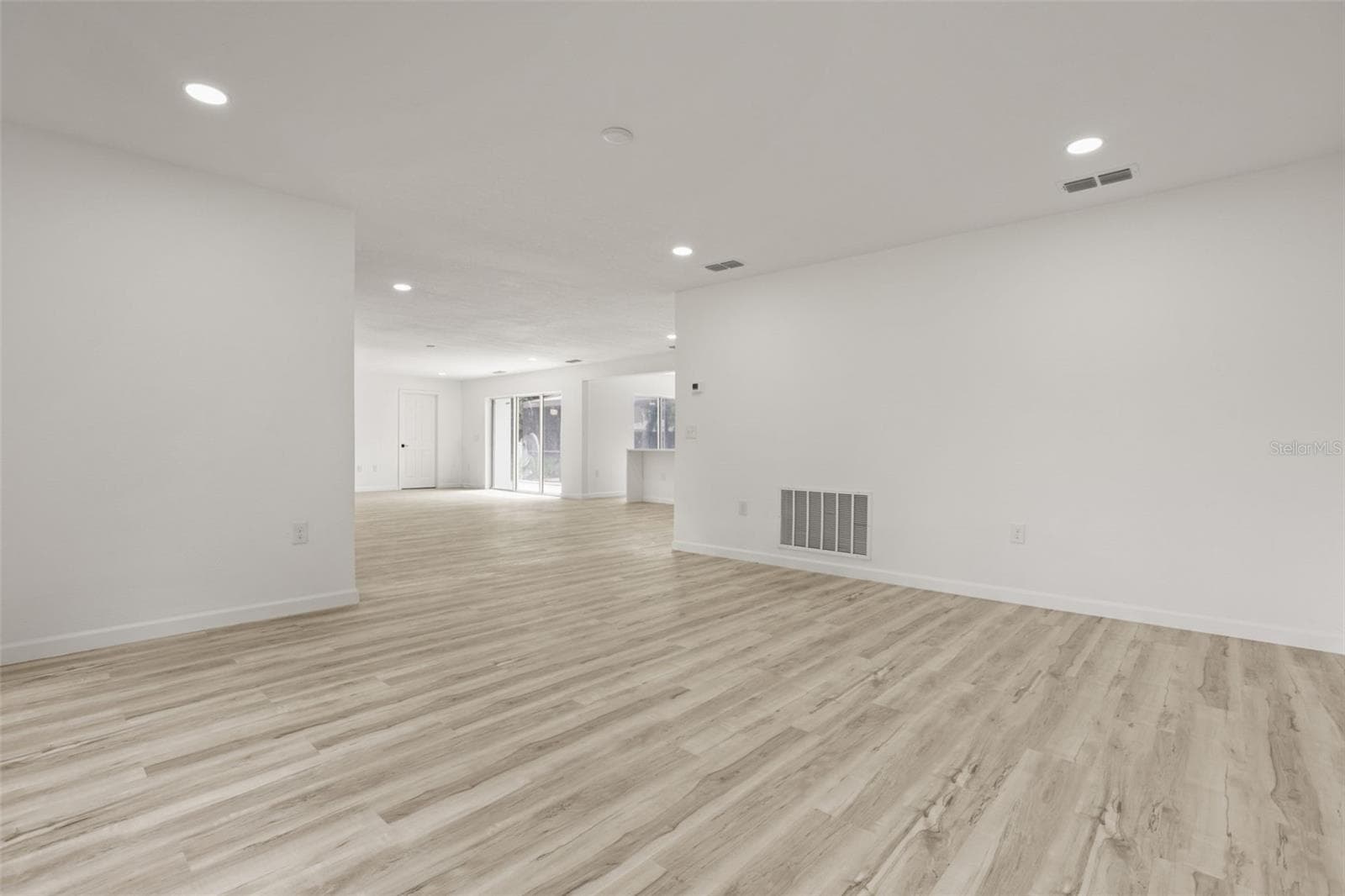 Single Family Residence at 3719 TRAILS, LONGWOOD, photo 5 of 37