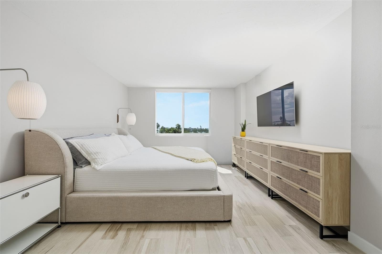 Condominium at 101 S GULFSTREAM AVE #5G, SARASOTA, photo 19 of 36